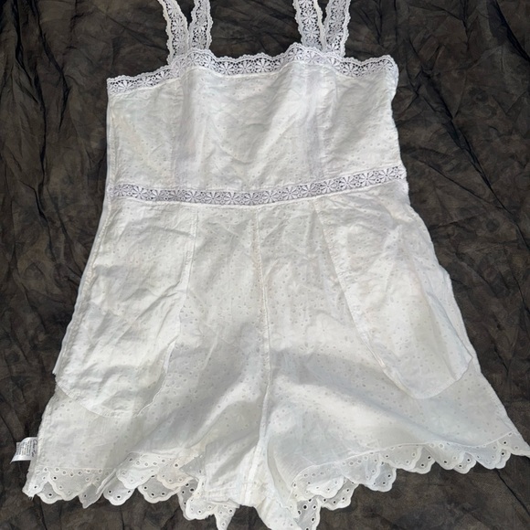 Charo Ruiz White Eyelet Lace Garment - Picture 4 of 12